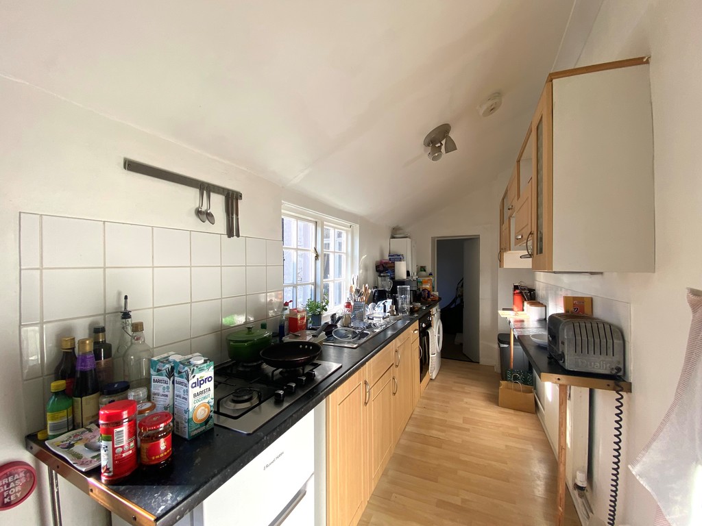 2 bed flat for sale in Oxford Road, Exeter 5