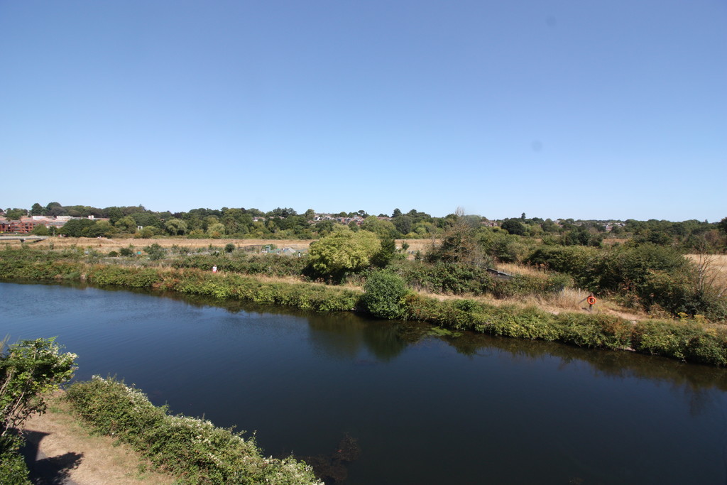 2 bed flat for sale in River Meadows, Water Lane, Exeter  - Property Image 12