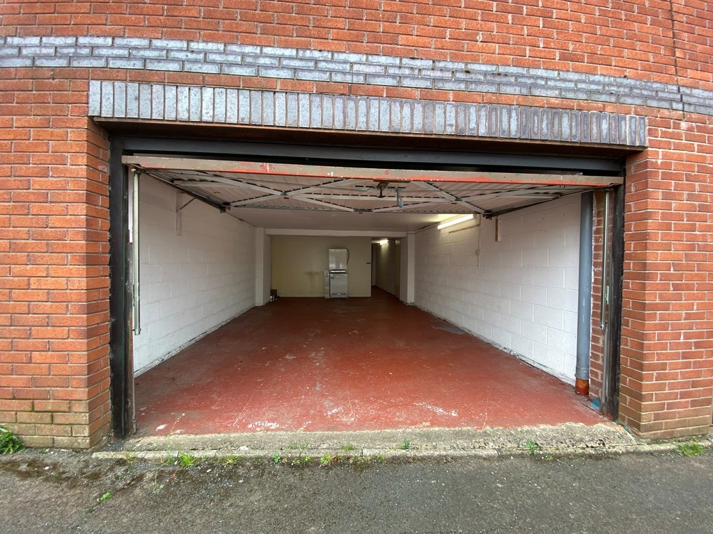 2 bed flat for sale in River Meadows, Water Lane, Exeter  - Property Image 10