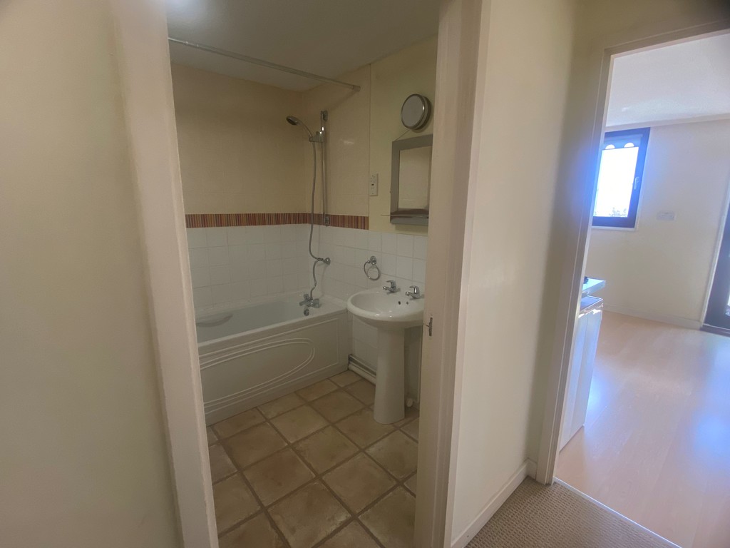 2 bed flat for sale in Belmont House, Silver Lane  - Property Image 12