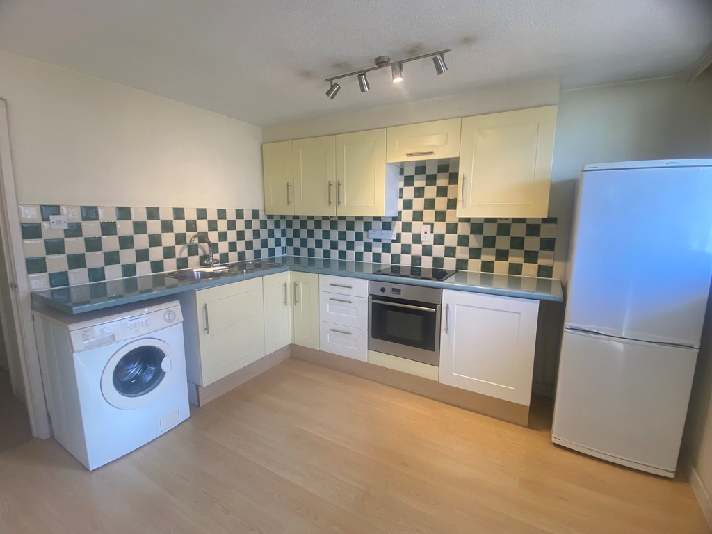 2 bed flat for sale in Belmont House, Silver Lane 3