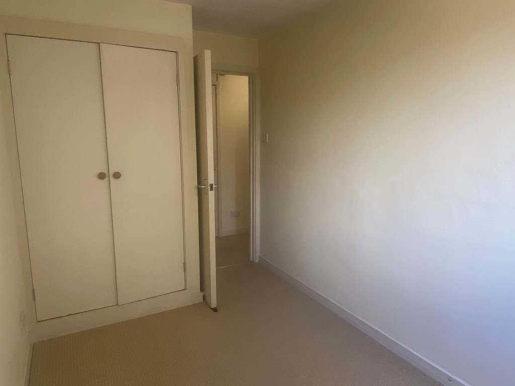 2 bed flat for sale in Belmont House, Silver Lane 8
