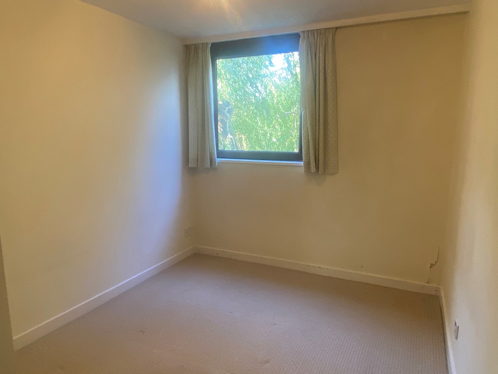 2 bed flat for sale in Belmont House, Silver Lane  - Property Image 10