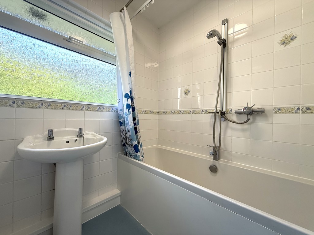 3 bed bungalow to rent in Morchard Bishop  - Property Image 10