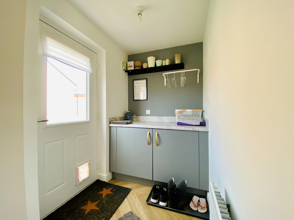 4 bed house for sale in Calves Close, Cranbrook, Exeter  - Property Image 6