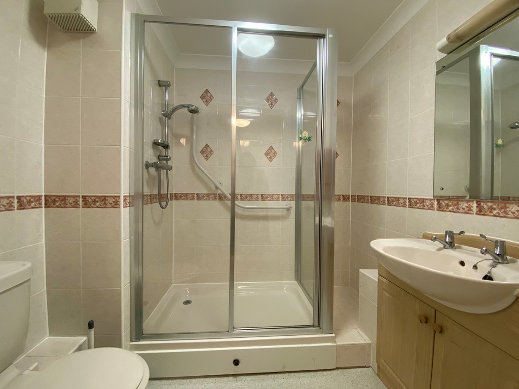 1 bed flat for sale in Butts Road, Exeter 7