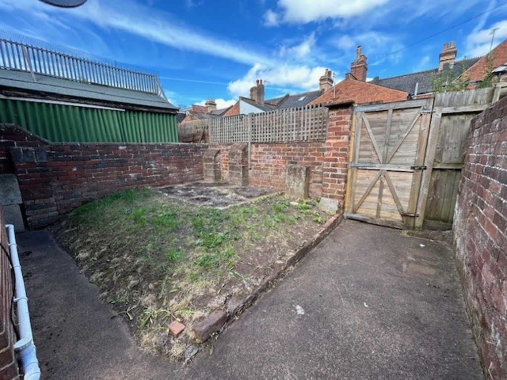 2 bed flat for sale in Ground Floor Flat 33 St Johns Road  - Property Image 13