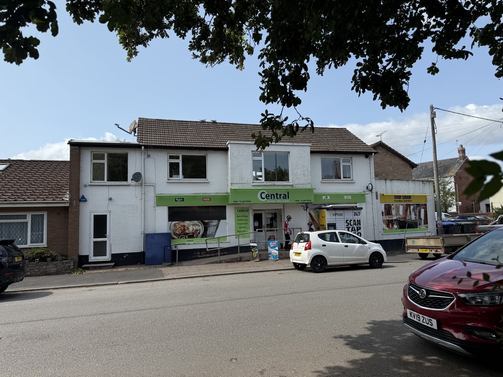 3 bed flat to rent, EX15
