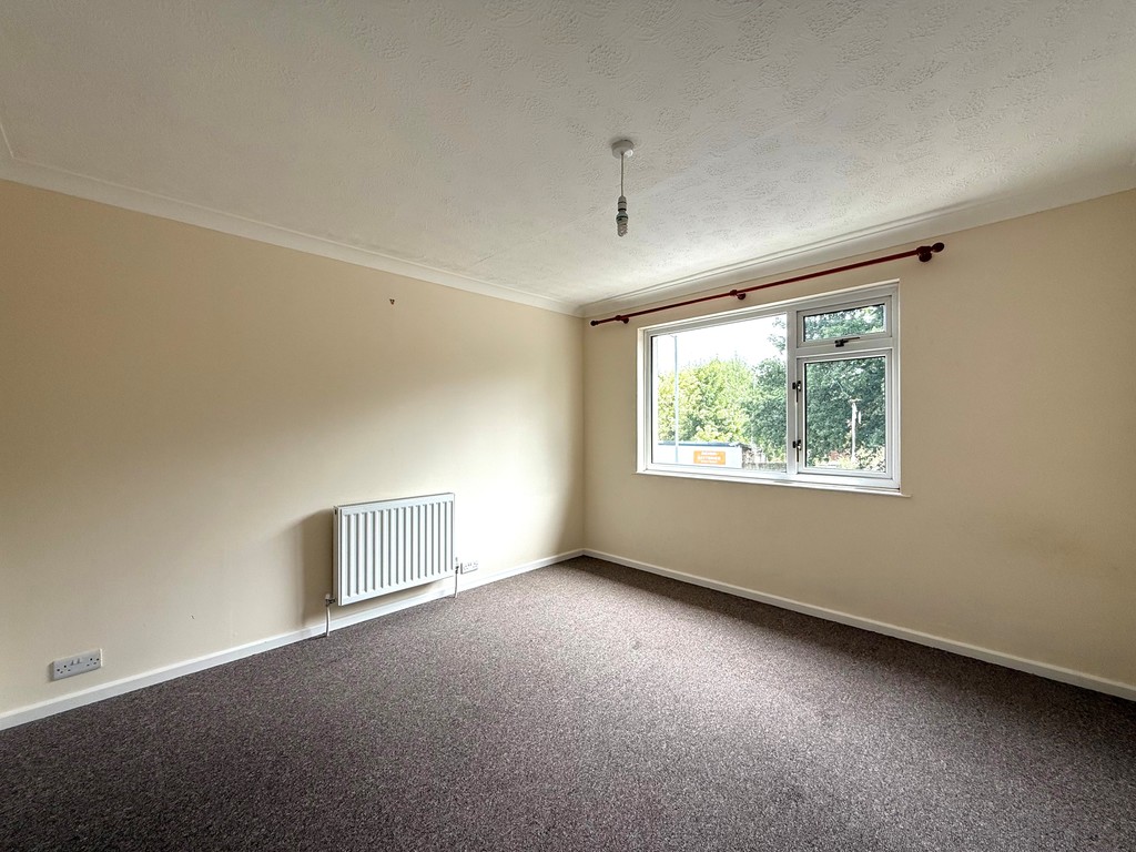 3 bed flat to rent  - Property Image 7