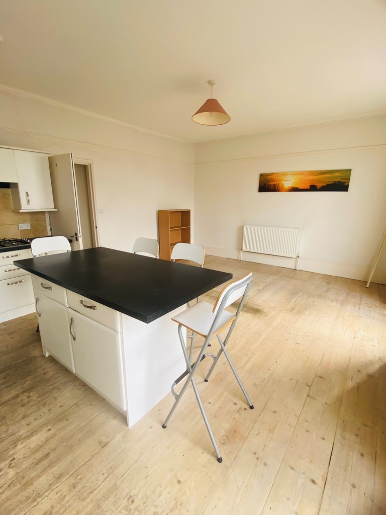 1 bed flat for sale  - Property Image 2