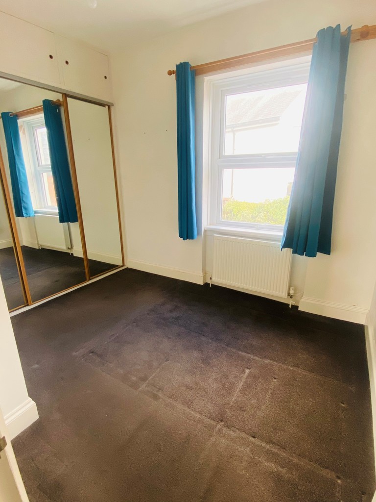 1 bed flat for sale  - Property Image 4