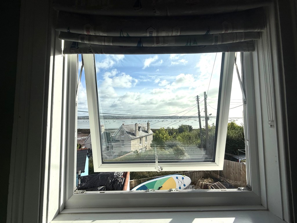 2 bed house to rent  - Property Image 15