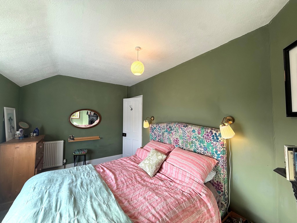 2 bed house to rent 16