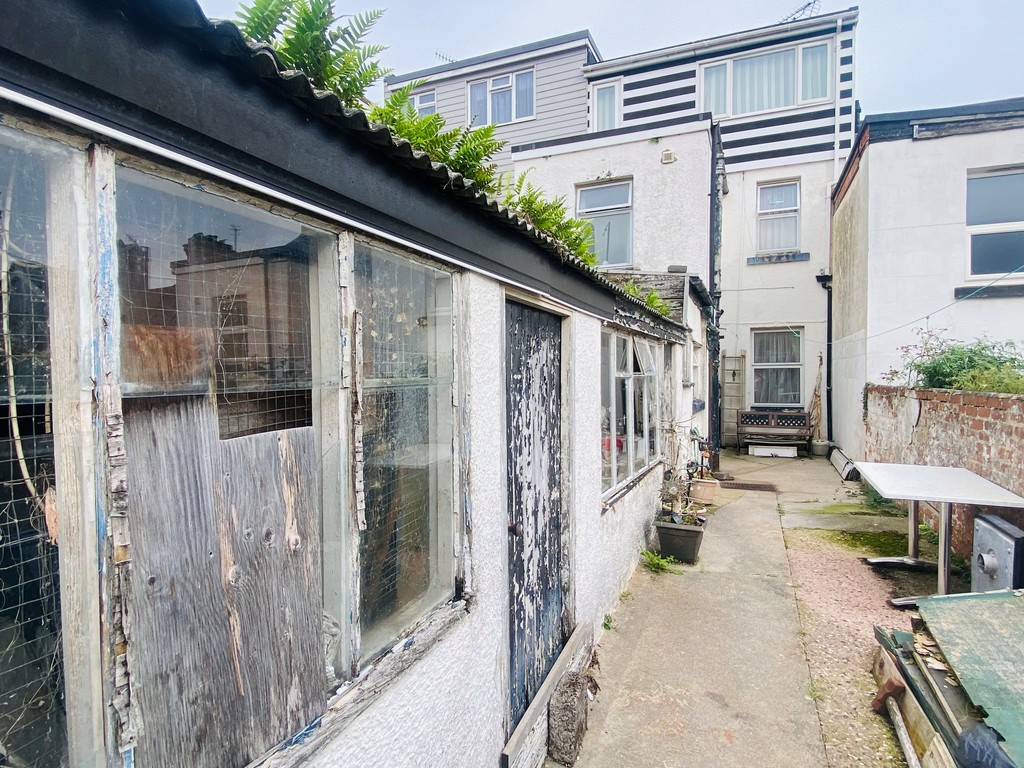 3 bed house for sale  - Property Image 4