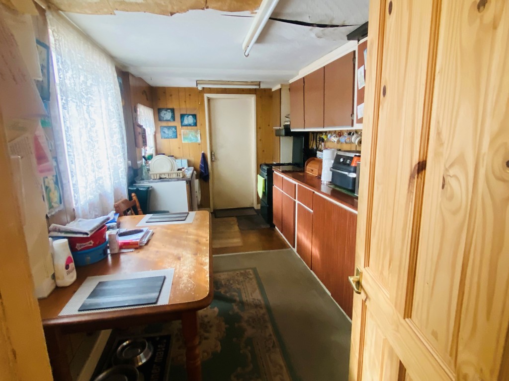 3 bed house for sale  - Property Image 9