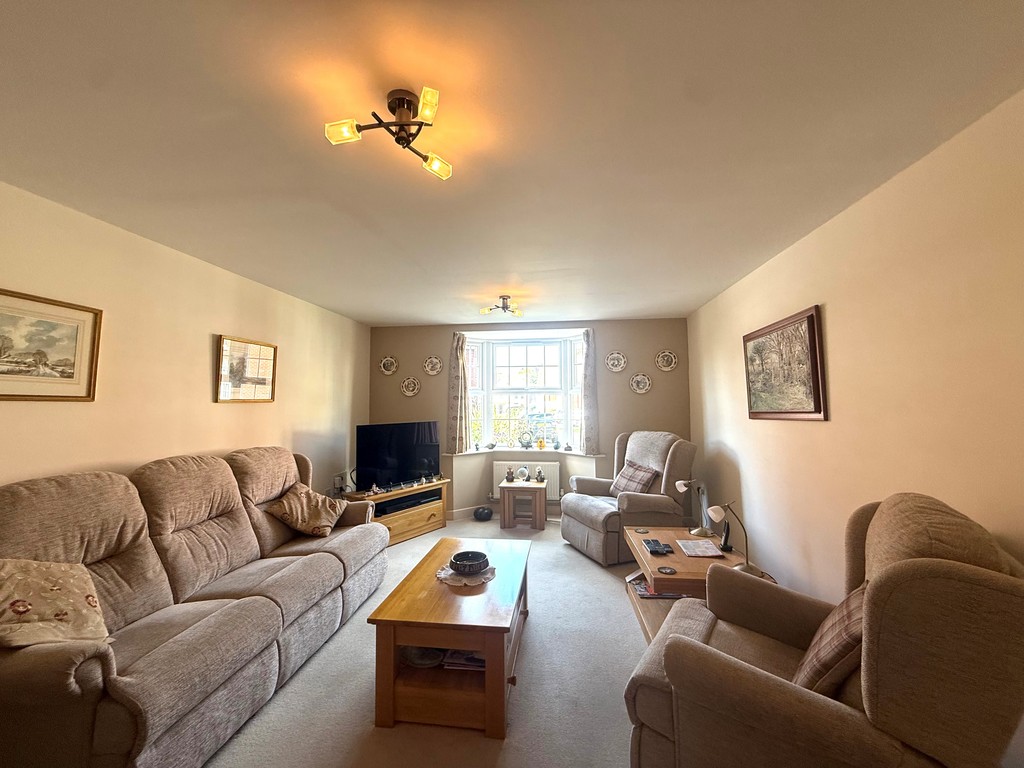 4 bed house for sale 11