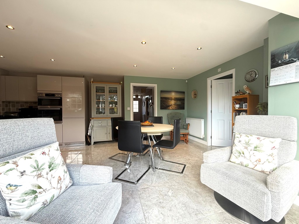 4 bed house for sale 17