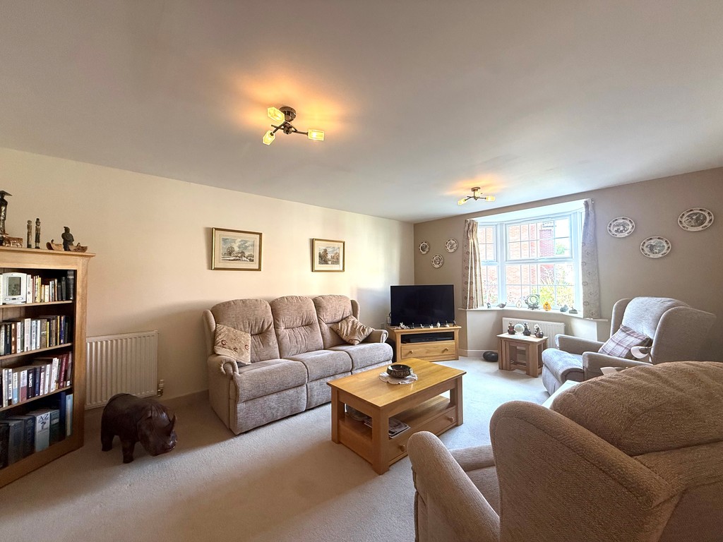 4 bed house for sale  - Property Image 4