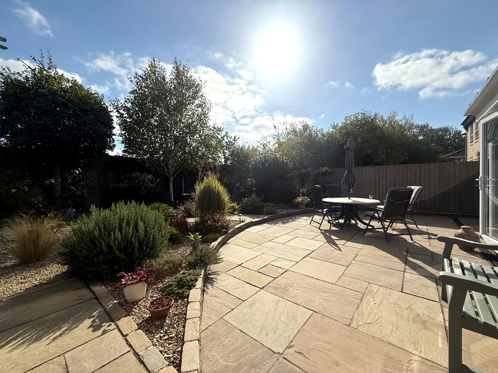 4 bed house for sale  - Property Image 35