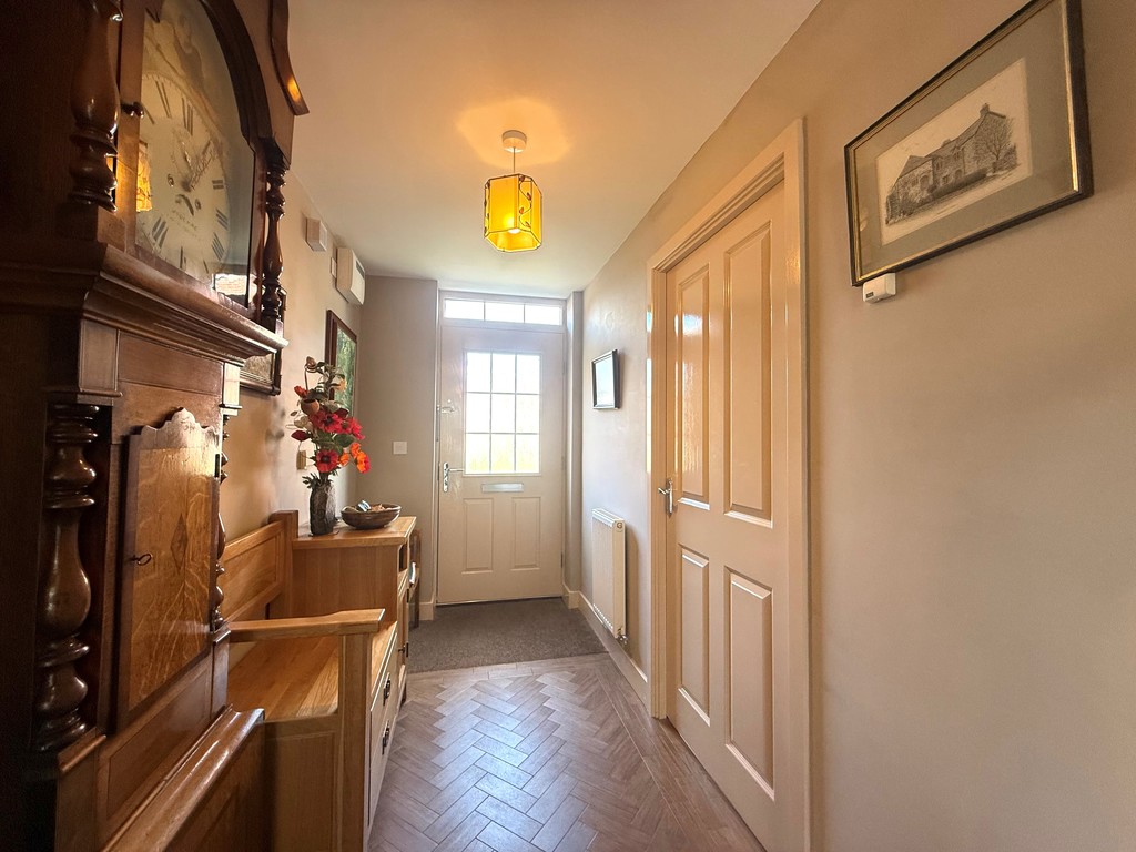 4 bed house for sale  - Property Image 10