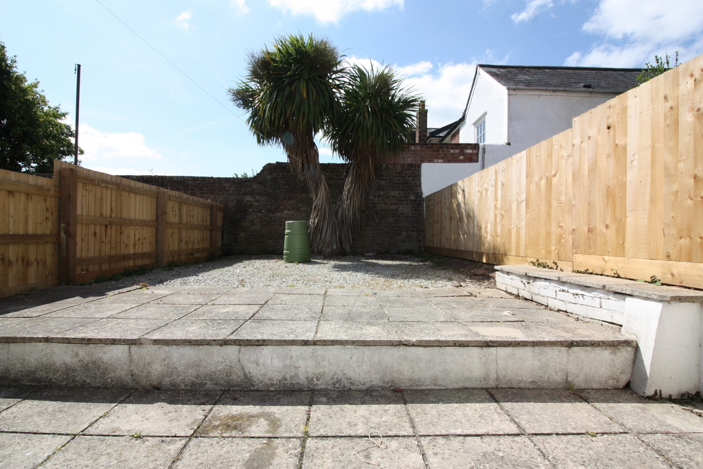 5 bed house to rent in Victoria Street, Exeter  - Property Image 17