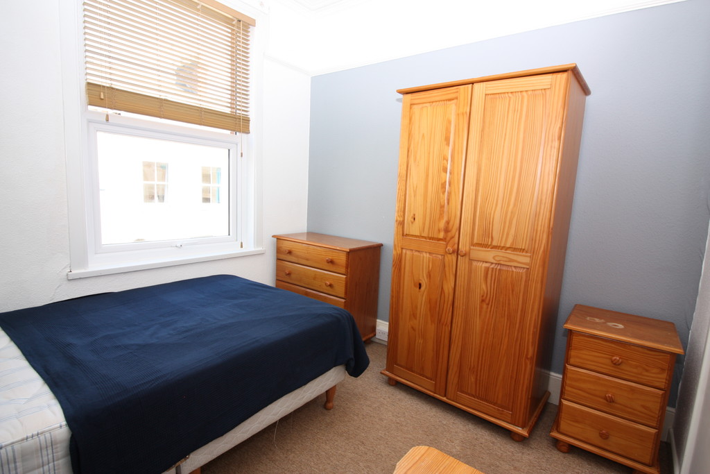 5 bed house to rent in Victoria Street, Exeter 10