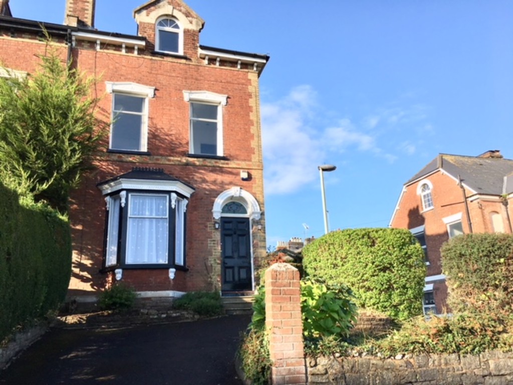 7 bed house to rent in St James Road, Exeter, EX4