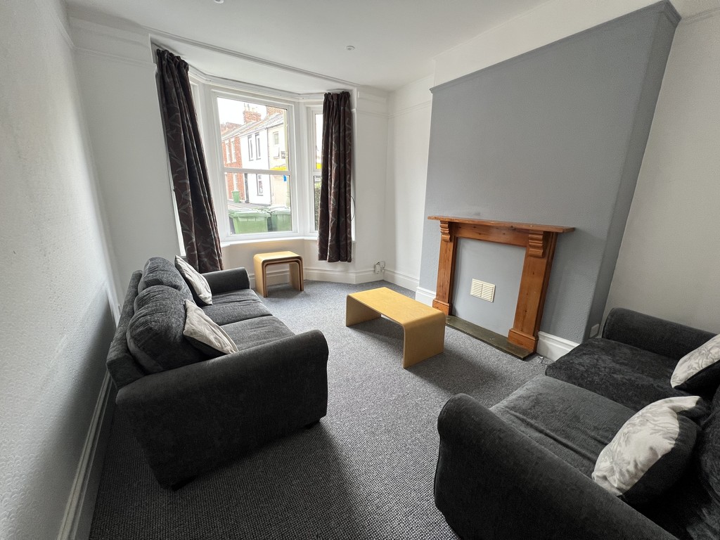 6 bed house to rent in Howell Road, Exeter  - Property Image 1