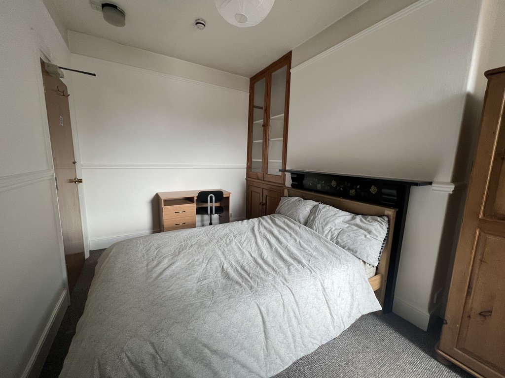 6 bed house to rent in Howell Road, Exeter  - Property Image 13