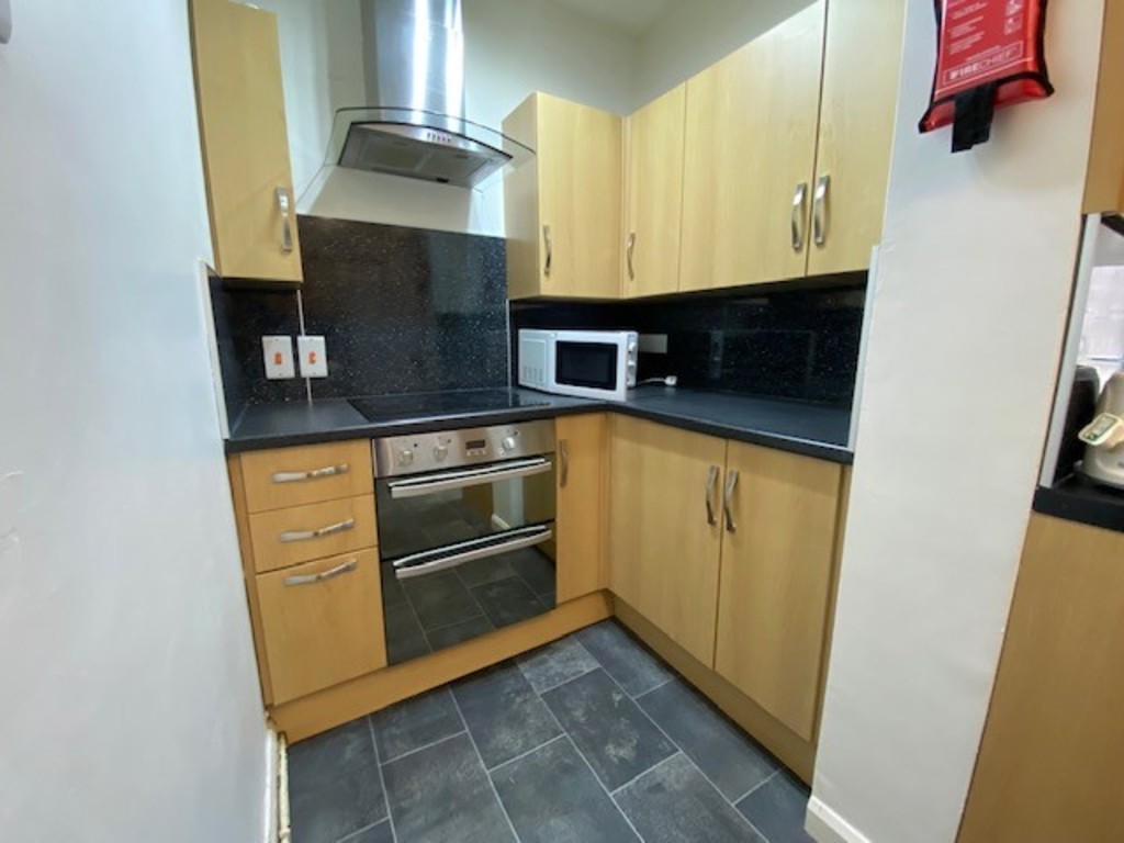 4 bed house to rent in Howell Road, Exeter  - Property Image 4