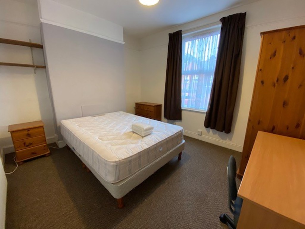 4 bed house to rent in Howell Road, Exeter 6