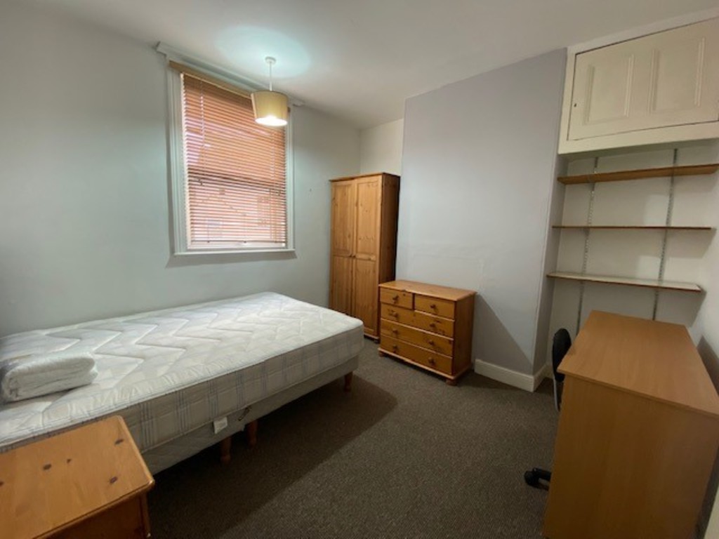 4 bed house to rent in Howell Road, Exeter 9