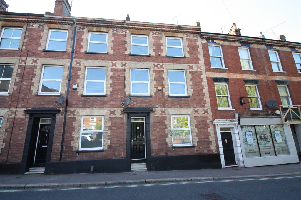 5 bed house to rent in Longbrook Street, Exeter 2