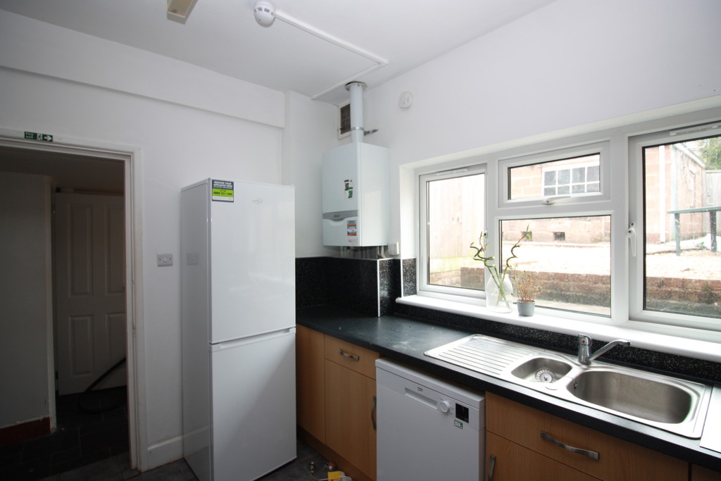 6 bed house to rent in Longbrook Street, Exeter 5
