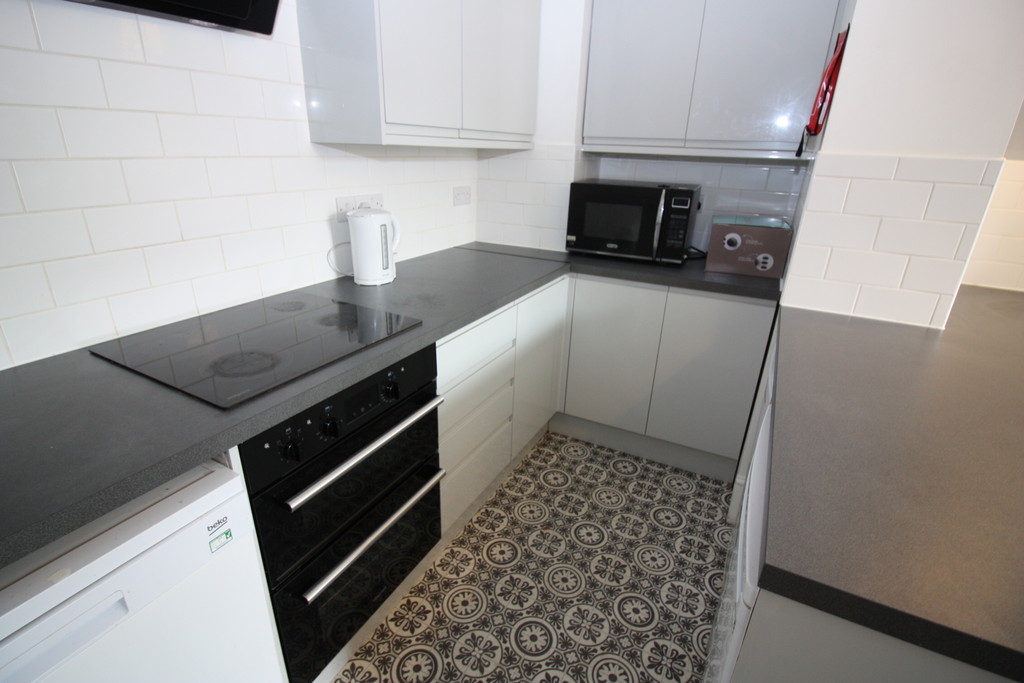 7 bed house to rent in Longbrook Street, Exeter 5