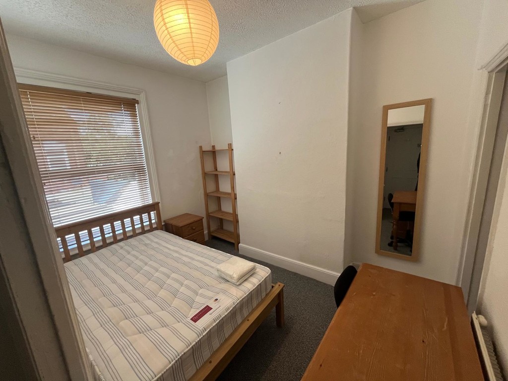 5 bed house to rent in Longbrook Street, Exeter  - Property Image 17