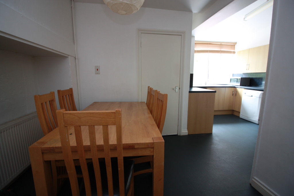 6 bed house to rent in Prospect Park, Exeter  - Property Image 6