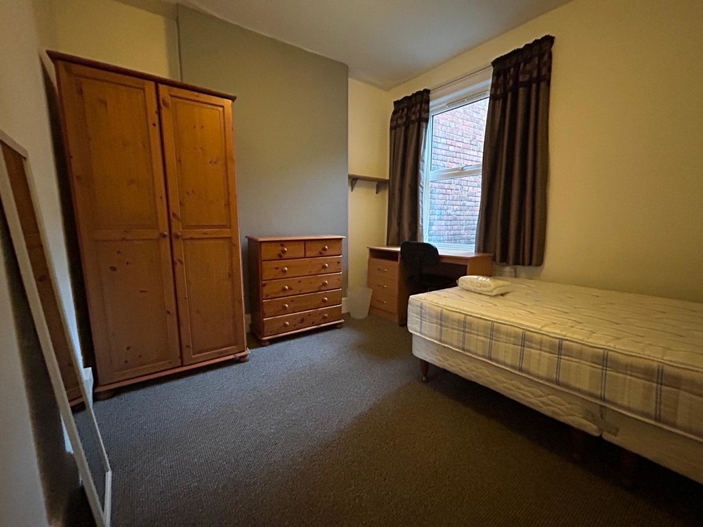 4 bed house to rent in Well Street, Exeter  - Property Image 5