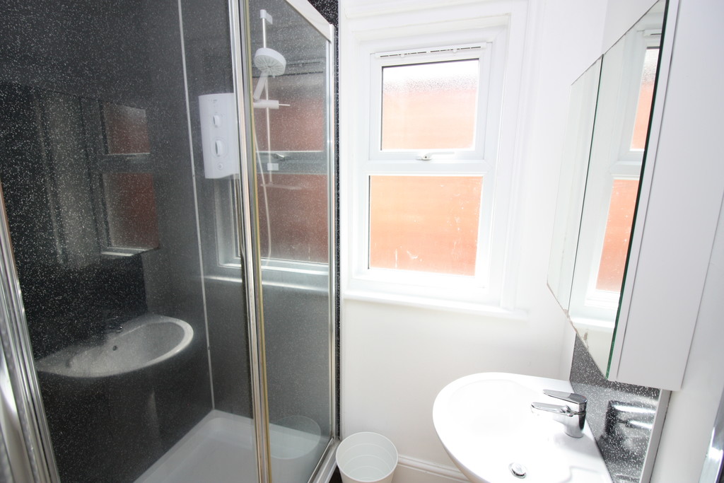 7 bed house to rent in Old Tiverton Road, Exeter 16