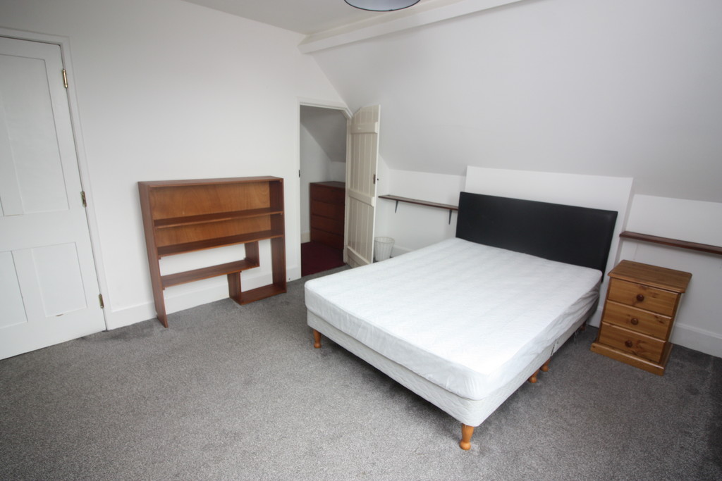 6 bed house to rent in Powderham Crescent, Exeter 18