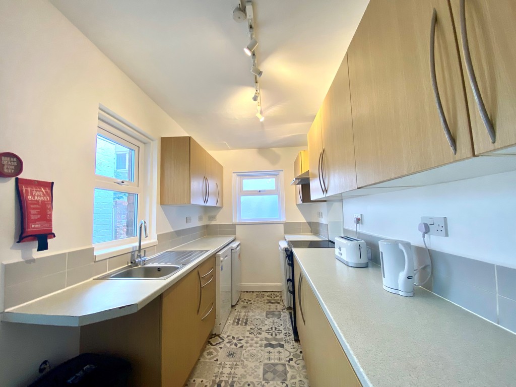 7 bed house to rent in Woodbine Terrace, Exeter  - Property Image 6