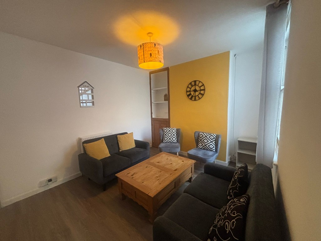 4 bed house to rent in Rosebery Road, Exeter, EX4