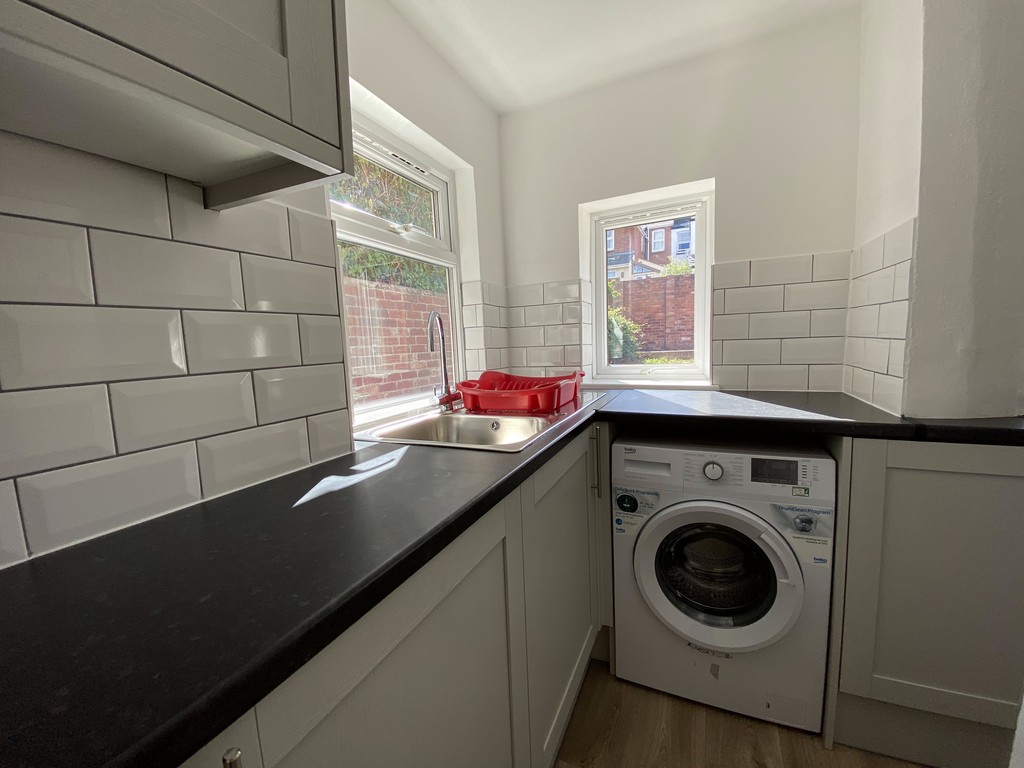 5 bed house to rent in Morley Road, Exeter  - Property Image 7