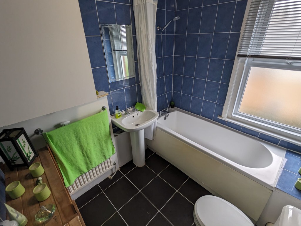 3 bed house to rent in May Street, Exeter  - Property Image 6