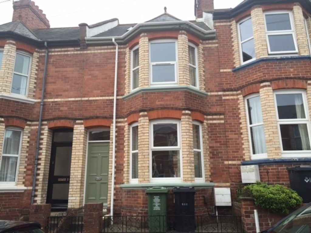 5 bed house to rent in Priory Road, Exeter 1