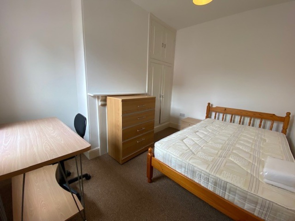 5 bed house to rent in Priory Road, Exeter  - Property Image 12