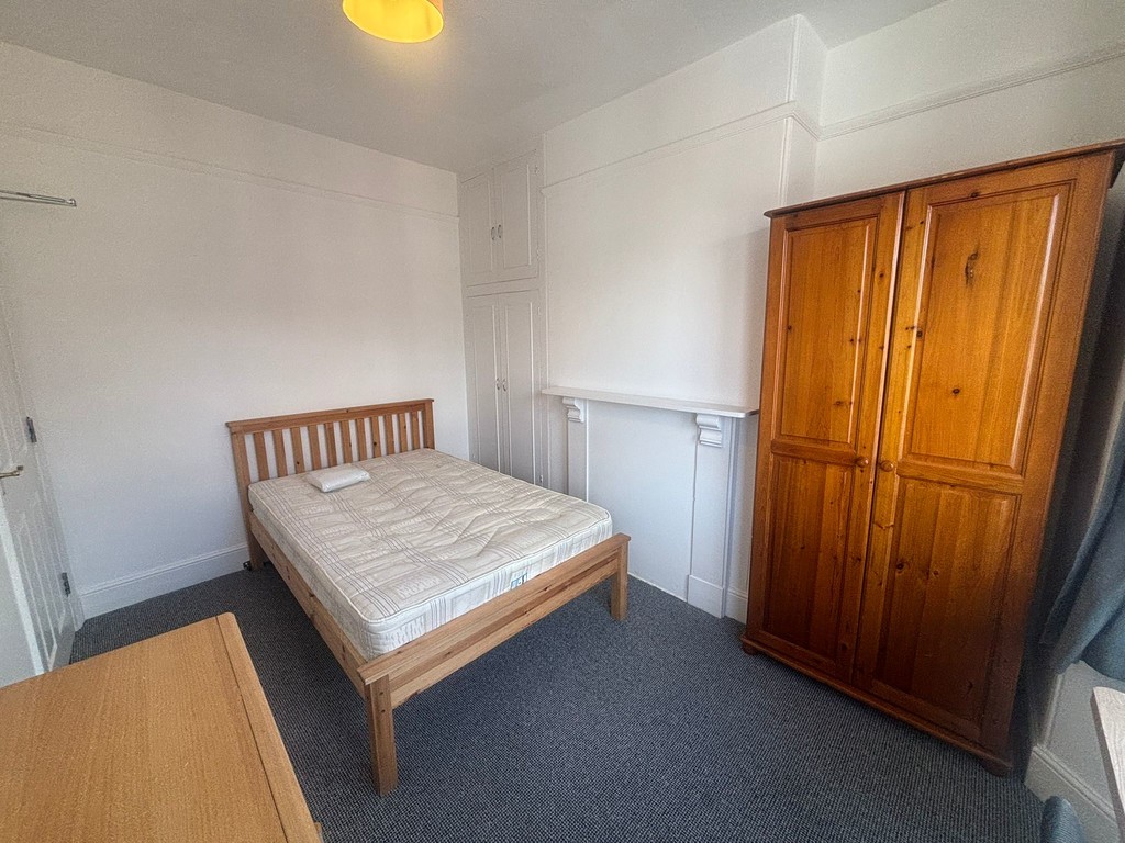 5 bed house to rent in Priory Road, Exeter 10