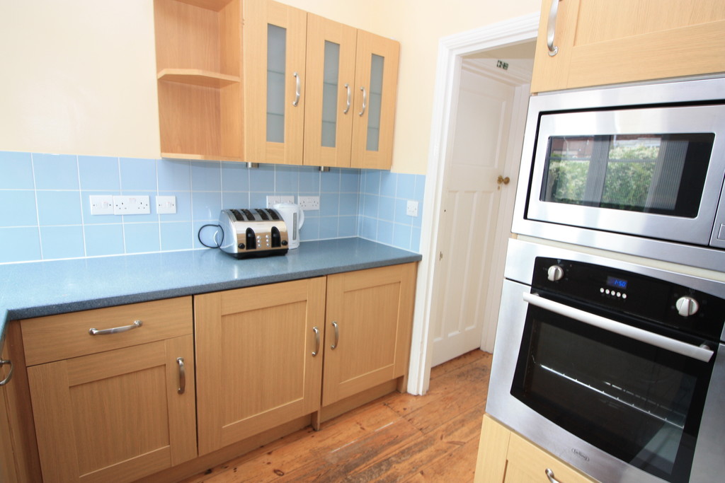 4 bed house to rent in Lucas Avenue, Exeter 4