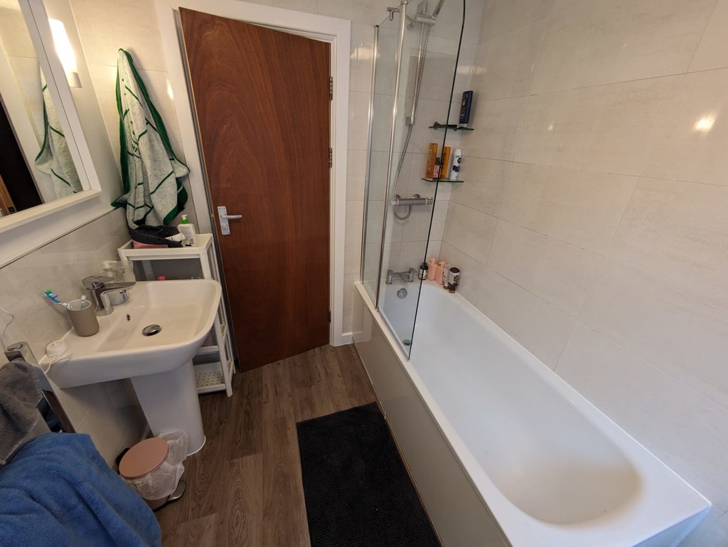6 bed house to rent in Union Road, Exeter 8