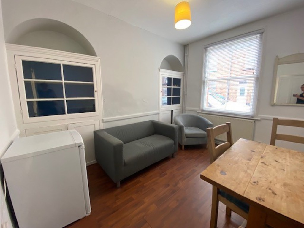 3 bed house to rent in May Street, Exeter  - Property Image 3